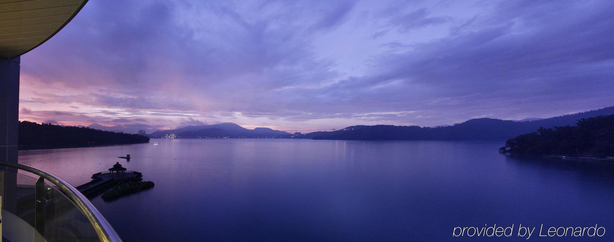 The Crystal Resort Sun Moon Lake Юйчи Ресторан фото