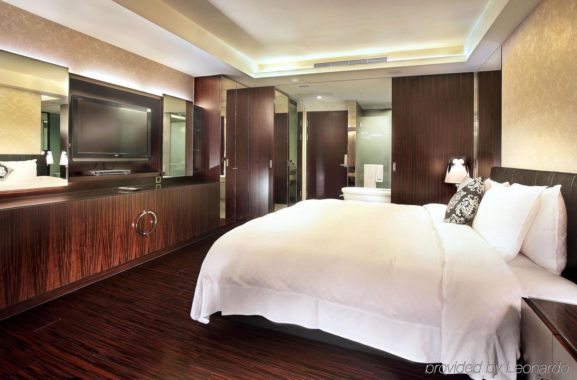 The Crystal Resort Sun Moon Lake Юйчи Номер фото