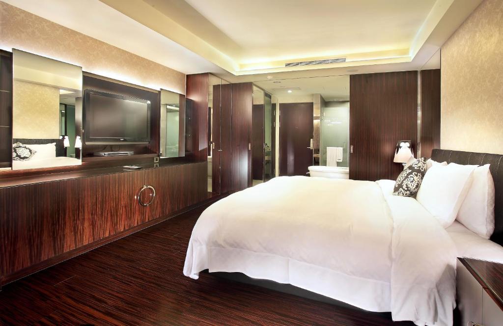 The Crystal Resort Sun Moon Lake Юйчи Номер фото